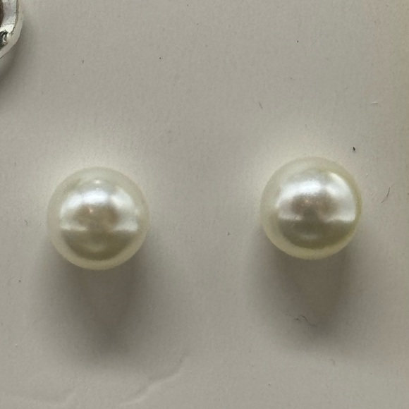 Box Set 5 Pairs Silver Stud Earrings Hearts - Picture 8 of 15